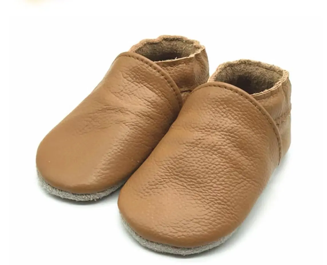 Chaussures de bébé léopard de haute qualité en cuir véritable pour nouveau-né, mocassins pour premier marcheur, semelle souple, mode berceau, chaussures pour bébé garçon