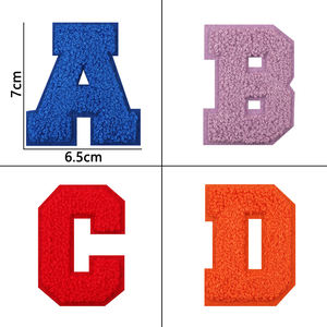 7cm A-Z huruf Alphbet handuk Chenille Patch otomatis perekat kaus topi desain huruf Logo kustom besi pada tambalan Chenille - Product Image 2