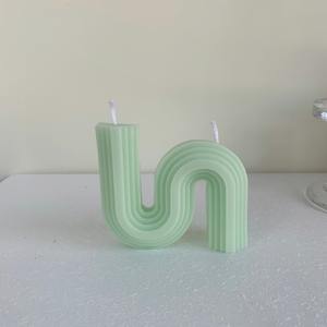 Bougie parfumée personnalisée en gros, décoration d'intérieur, bougie <span class=keywords><strong>blanche</strong></span> en forme de pilier, bougie esthétique colorée avec un design unique - Product Image 3