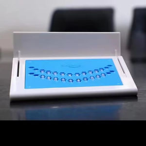 Kit <span class=keywords><strong>de</strong></span> brackets orthodontiques en céramique transparente <span class=keywords><strong>de</strong></span> haute qualité, matériaux orthodontiques, brackets passifs auto-ligaturants - Product Image 1