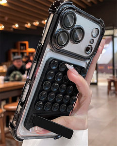 Custodia per telefono in <span class=keywords><strong>silicone</strong></span> con placcatura di lusso e ventosa per Samsung Galaxy S26 <span class=keywords><strong>Ultra</strong></span> S25 S23 A57 A56, 2 in 1, con protezione e impugnatura selfie anti-stress - Product Image 6