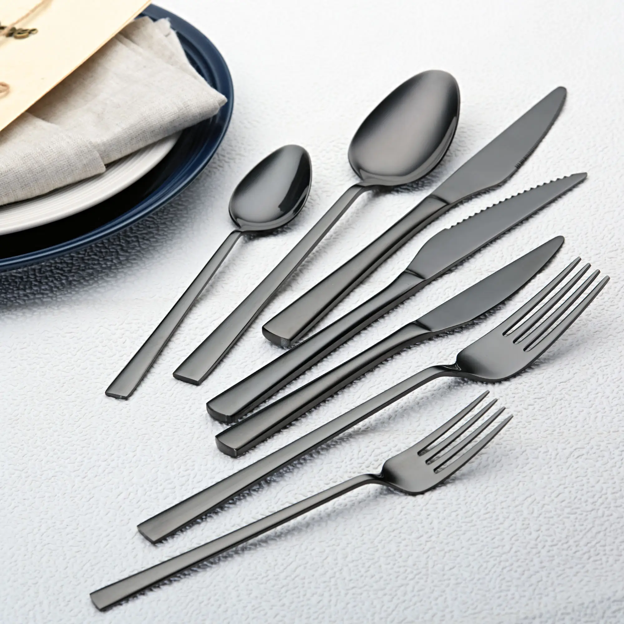 Số lượng lớn sang trọng Flatware Set tùy chỉnh logo màu đen thanh lịch thép không gỉ bạc thiết lập dao kéo cho Đảng