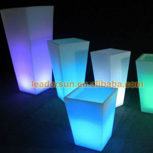 Pots de fleurs d'extérieur lumineux à LED, décoration en PVC illuminée, pot de fleurs lumineux - Product Image 4