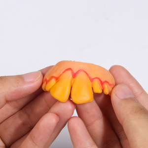 Juguete Antiestrés <span class=keywords><strong>de</strong></span> TPR con Forma <span class=keywords><strong>de</strong></span> Conejo Vampiro Zombi para Halloween, Suave, <span class=keywords><strong>de</strong></span> Rebote Lento, para Apretar y Aliviar el Estrés, para Niños - Product Image 3
