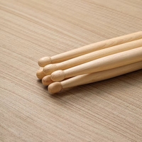 Hickory-Holz Drumsticks 5B für Rock Jazz Übung und Aufführung Holzspitzen-Perkussionsstöcke Langlebiges Schlagzeug-Zubehör