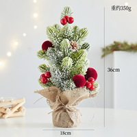 Petit sapin de Noël artificiel en épicéa de 36 cm, baies réalistes, base en toile de jute, ornement de table de Noël, éclairage LED, haute qualité