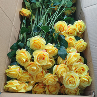 Vente en gros de fleurs artificielles de haute qualité, roses artificielles en soie, roses blanches pour la Saint-Valentin