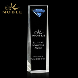 Cao quý tinh thể cột trophies với màu xanh kim cương hàng đầu cho bán hàng tiếp thị giải thưởng đa kích thước cao cấp kinh doanh công nhận - Product Image 4