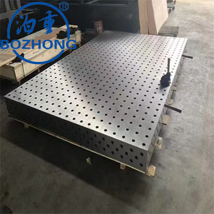 Table de soudage modulaire en fonte robuste D28 Système de serrage flexible 3D avec pieds réglables pour station de soudage - Product Image 4