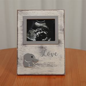 Cadeaux de nouvelle maman L'amour au premier battement de coeur-Cadre photo à ultrasons pour bébé en bois blanc - Product Image 2