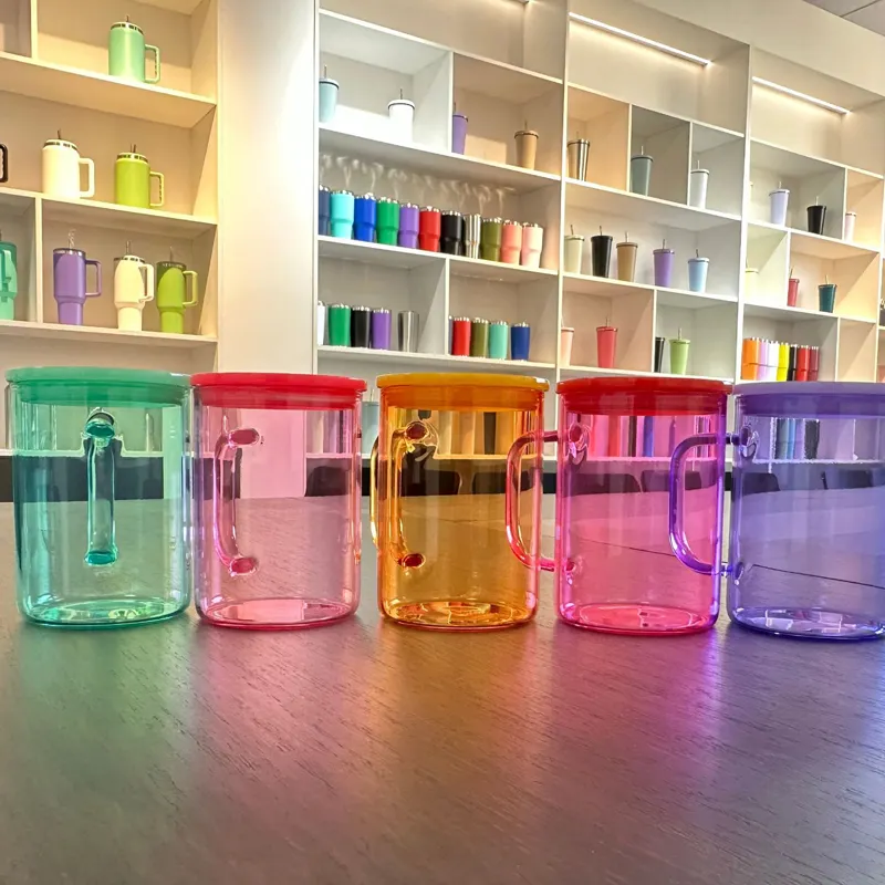 Cangkir kaca bening Jelly permen berwarna transparan 16OZ mug sublimasi polos dengan tutup plastik warna-warni