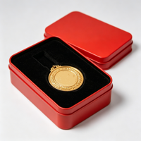 Étui de luxe en étain rouge pour médaille commémorative, porte-badge étoile, avec coussinets de protection premium, fournisseur d'emballages souvenirs