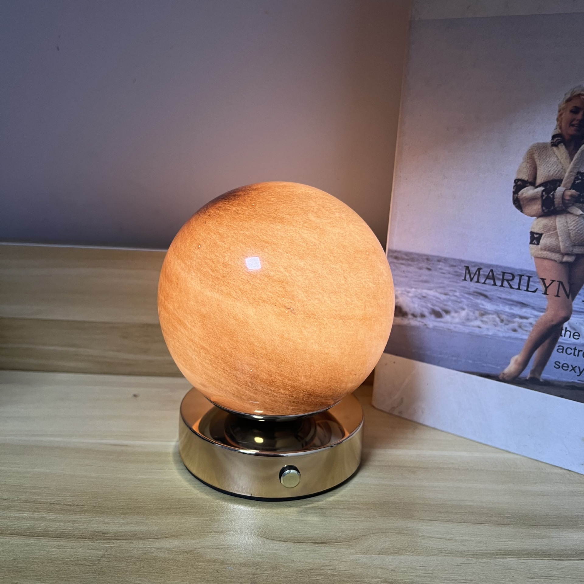 D-120mm Creative Planet veilleuse