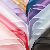 Film Plastik BOPP Matte Anti Air Warna-warni dengan Pinggiran Poles untuk Kemasan Buket Bunga Hari Valentine
