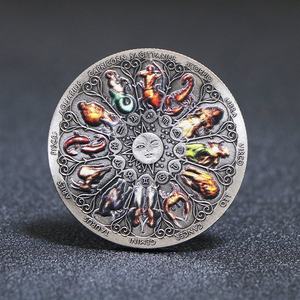 Fan Shu Souvenir Reina británica Signos de 12 Zodíaco Impresión colorida Moneda chapada en plata antigua - Product Image 2