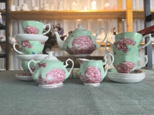 ชุดถ้วยชาและกาแฟ15ชิ้นลายดอกไม้สไตล์วินเทจลายราชวงศ์สีขาวสีม่วงแนวยุโรป - Product Image 4