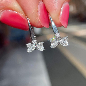 Orecchini Octmicoi in oro bianco con diamanti, taglio a cuore, diamanti naturali, gioielli da donna per l'uso quotidiano - Product Image 4