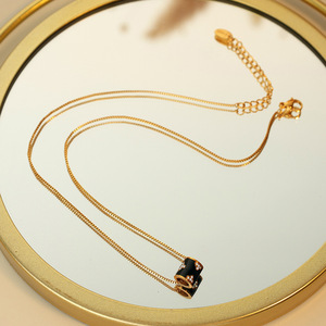 สร้อยคอเคลือบเงาแฟชั่น ชุบทอง ทำจากสแตนเลส สำหรับผู้หญิง - Product Image 4