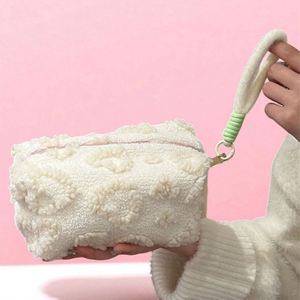 Bolsa de Maquillaje Reutilizable con Cierre, Diseño de Corazón, Ecológica, con Asa Personalizada, Gran Capacidad, Organizador de Cosméticos, Portátil, para Viaje - Product Image 3