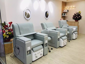 Fauteuil de manucure inclinable rose de luxe moderne, fauteuil de pédicure spa de luxe avec massage et lumière LED pour salon de manucure SPA - Product Image 3