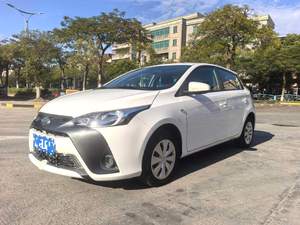 <span class=keywords><strong>Toyota</strong></span> <span class=keywords><strong>Yaris</strong></span> L <span class=keywords><strong>1.5</strong></span> CVT Auto 2016, Bien Cuidado, Perfecto para el Primer Auto, Ideal para Viajes Diarios y Ciudad - Product Image 2
