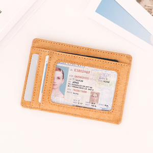 Portafoglio da uomo sottile e minimalista con blocco RFID, <span class=keywords><strong>porta</strong></span> <span class=keywords><strong>carte</strong></span> <span class=keywords><strong>di</strong></span> <span class=keywords><strong>credito</strong></span> <span class=keywords><strong>in</strong></span> pelle personalizzato - Product Image 6