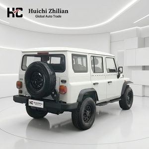 Auto usate cinesi 212 <span class=keywords><strong>Classic</strong></span> 2023 Sniper 2.4T Manuale Edizione Leggera, look accattivante e prezzo conveniente in vendita - Product Image 4