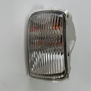 ไฟเลี้ยวสำหรับ Toyota 4Runner ปี 03-05 พร้อมหลอดไฟ OE 81521-35401 แบบฮาโลเจน - Product Image 5