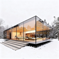 Maisonnette modulaire préfabriquée de luxe moderne en verre miroir isolé pour projets hôteliers et complexes hôteliers