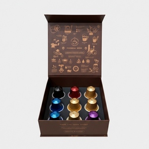 Coffret cadeau pour nouveau-né - Boîte rigide carrée avec design en relief, couleurs personnalisables - Product Image 4