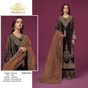 Costume pakistanais très demandé en tissu georgette avec broderie et travail de sequins, costume de mariage salwar disponible en gros - Product Image 4