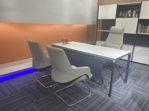 Silla de oficina ejecutiva moderna y lujosa, reclinable y ajustable, cómoda silla para ordenador, silla de oficina para negocios - Product Image 3