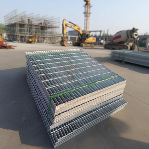 <span class=keywords><strong>Grille</strong></span> en acier robuste <span class=keywords><strong>pour</strong></span> passerelle, <span class=keywords><strong>grille</strong></span> en acier galvanisé durable, matériau de construction métallique, <span class=keywords><strong>grille</strong></span> de <span class=keywords><strong>sol</strong></span> métallique - Product Image 3