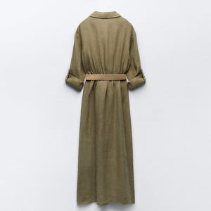 Vente en gros de robe longue décontractée à col en V en coton et lin à la mode robe chemise pour femmes de couleur unie à manches retroussées avec ceinture - Product Image 6