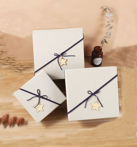 Wholesale Christmas Paper <strong>Gift</strong> <strong>Box</strong> <strong>Wedding</strong> <strong>Gift</strong> Boxes with Magnetic Lid - Product Image 2