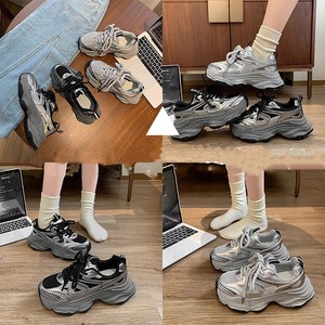 Scarpe da corsa nere foderate in rete 2026 nuove <span class=keywords><strong>Sneakers</strong></span> <span class=keywords><strong>con</strong></span> <span class=keywords><strong>suola</strong></span> <span class=keywords><strong>alta</strong></span> <span class=keywords><strong>con</strong></span> plateau All-match primavera e autunno - Product Image 4