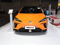 MG4 Véhicule Électrique Écologique |   Zéro émission, charge rapide et look élégant pour les marchés internationaux