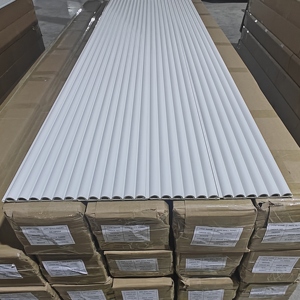 Panel <span class=keywords><strong>de</strong></span> pared decorativo <span class=keywords><strong>de</strong></span> WPC moderno para sala <span class=keywords><strong>de</strong></span> estar <span class=keywords><strong>de</strong></span> Hotel Instalación rápida impermeable ignífugo para <span class=keywords><strong>baño</strong></span> mejorado - Product Image 3
