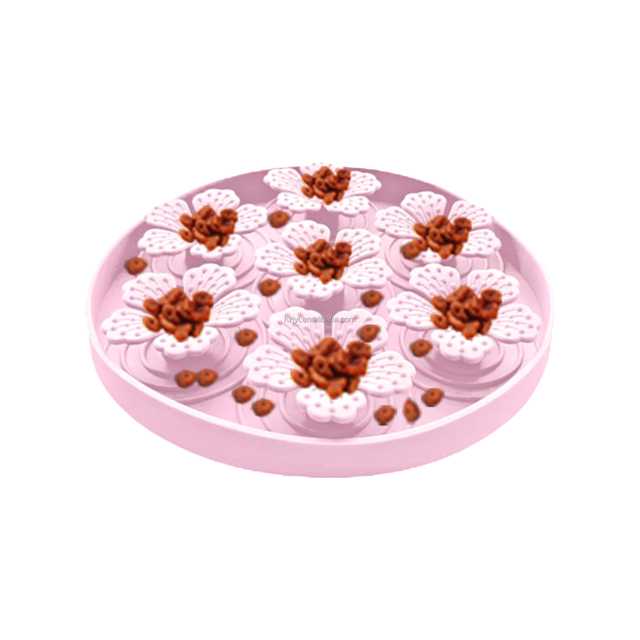 Eco-Friendly Silicone Slow Feeder Bowl for Cats & Dogs Solid Pattern Outdoor Water Lick Plate Pet Bowls & Feeders
