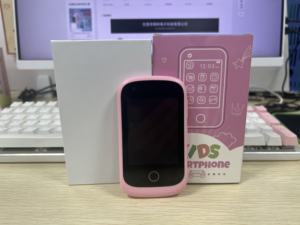 Telefono Mini 4G <span class=keywords><strong>per</strong></span> <span class=keywords><strong>Bambini</strong></span> con Fotocamera Digitale, Dispositivo di Chiamata Vocale Collegabile in Plastica, Regalo <span class=keywords><strong>per</strong></span> le <span class=keywords><strong>Vacanze</strong></span> - Product Image 3