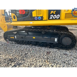 Excavatrice Komatsu PC200 d'occasion d'origine japonaise - 20 tonnes - Moteur d'origine et faible nombre d'heures de fonctionnement - Bon état - Prix bas - Product Image 6