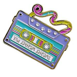 Bán Buôn Tùy Chỉnh Thiết Kế Phim Hoạt Hình Kim Loại Cho Mềm Men Huy Hiệu 30Mm In Offset Tối Thiểu Số Lượng Đặt Hàng Tùy Chỉnh Cơ Sở - Product Image 2