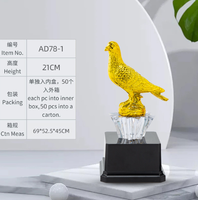 Trophée de la Paix 2025 en Résine Personnalisée : Statue de Pigeon Doré – Meilleur Marqueur – Coupes et Trophées pour Joueurs de Football et Événements Sportifs