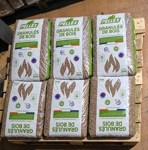 Pellets de madera Pellex En a1 Plus y DinPlus en bolsa de 15 kg, 23 paletas x 77 bolsas de pellets de madera, pellets de combustible tipo stick. - Product Image 3