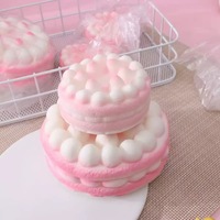 Jouet anti-stress en PU souple et moelleux en forme de gâteau de framboise artificiel, à récupération lente, vente en gros d'usine, fabriqué au Zhejiang