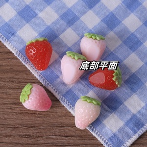 Lindo colgante de resina plástica DIY de fresa pequeña rosa y roja para accesorio de joyería, llavero, casa de muñecas, decoración de funda de teléfono - Product Image 4