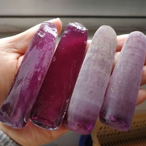 Dong Shi Piedra preciosa Cambio de color 46 # Material de corindón Sin cortar Alejandrita sintética Piedra rugosa - Product Image 1