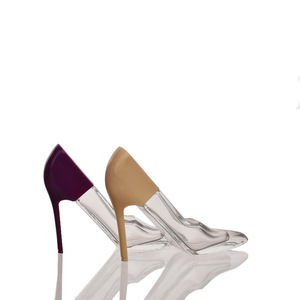 Flacon <span class=keywords><strong>de</strong></span> <span class=keywords><strong>parfum</strong></span> en verre en <span class=keywords><strong>forme</strong></span> <span class=keywords><strong>de</strong></span> <span class=keywords><strong>talon</strong></span> haut <span class=keywords><strong>de</strong></span> 20 ml, vaporisateur à pompe, finition givrée, étiquettes sérigraphiées, design estampé or, diffuseur <span class=keywords><strong>de</strong></span> roseaux - Product Image 2