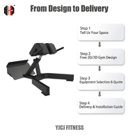 Chaise romaine ergonomique avec deux coussinets de hanche et une plaque de repose-pieds en forme de diamant pour machine d'extension du bas du dos destinée aux salles de sport commerciales