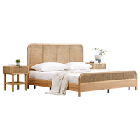 Lits en rotin et bois de style danois, disponibles en tailles King, Queen, Double et Simple